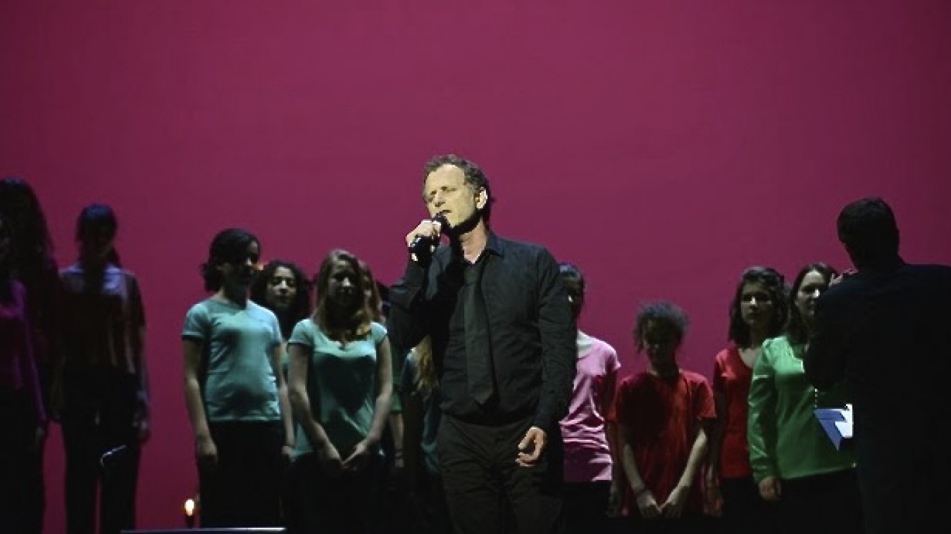 public://projets/2012-06-12_Paris_10_ans_VEDICI_Spectacle_La_voix+%28215%29.jpg